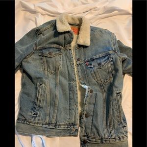 Levi’s men’s Sherpa trucker jacket